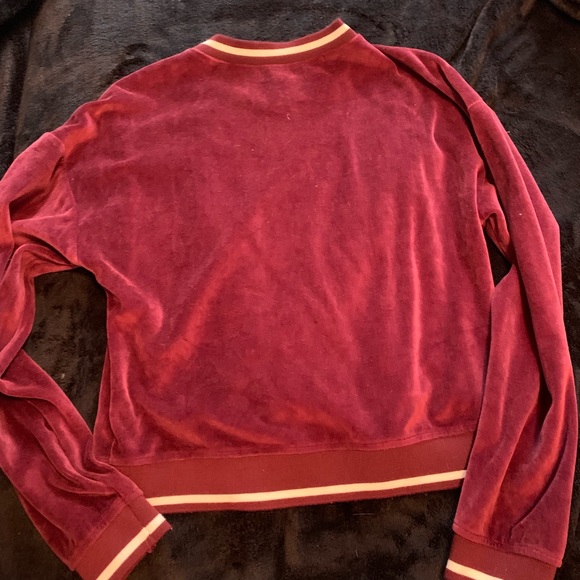 Cropped Sweater - Picture 3 of 3